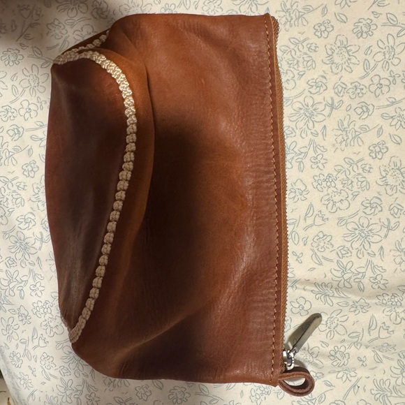 Banana Republic sarma hamimi bucket bag new - Picture 3 of 6